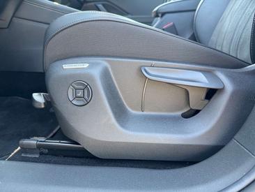 Volkswagen Tayron 2.0 TSI — photo 8