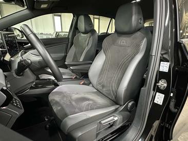 Volkswagen ID.4 Pro — photo 6