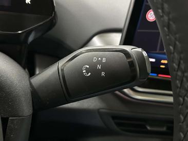 Volkswagen ID.4 Pro — photo 13