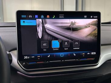 Volkswagen ID.4 Pro — photo 19