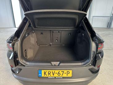 Volkswagen ID.4 Pro — photo 26