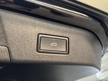 Volkswagen ID.4 Pro — photo 27