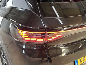 Volkswagen ID.4 Pro — photo 28