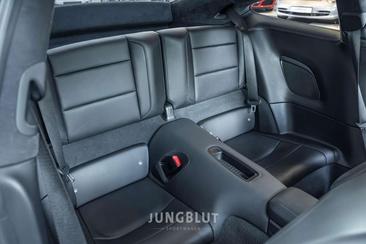 Porsche 911 Carrera 4S — photo 22