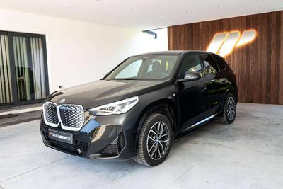 BMW IX1 XDrive30