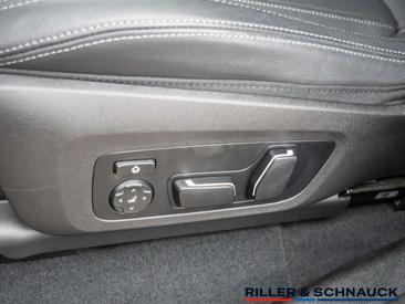 BMW X4 Coupé SUV M40d — photo 22