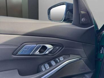 BMW M3 Touring Competition M XDrive — photo 18