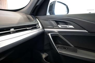 BMW IX1 XDrive30 — photo 24