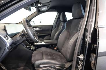 BMW IX1 XDrive30 — photo 28