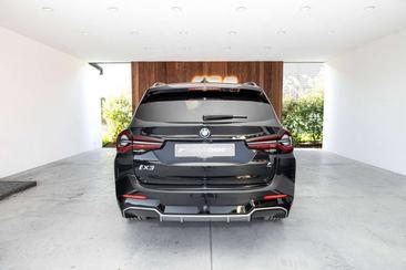 BMW iX3 — photo 17