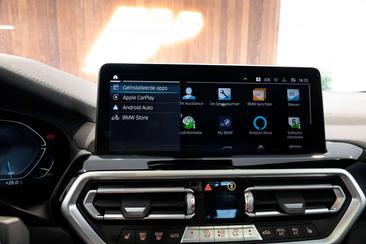 BMW iX3 — photo 30