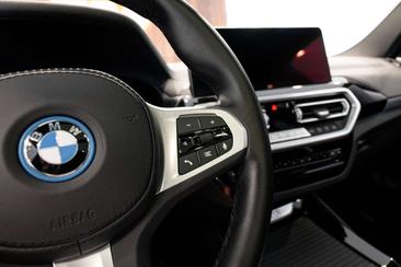 BMW iX3 — photo 35