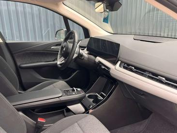 BMW Série 2 Active Tourer 218d — photo 10