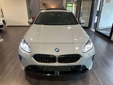 BMW Série 1 Berline 118d — photo 4