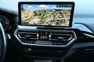 BMW iX3 — photo 5