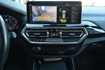 BMW iX3 — photo 6