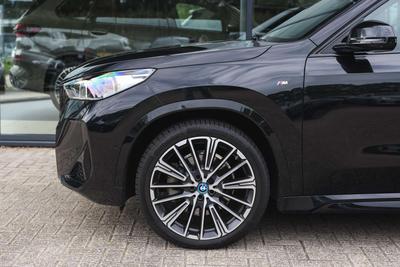 BMW IX1 XDrive30