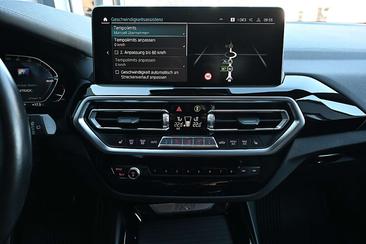 BMW iX3 — photo 23
