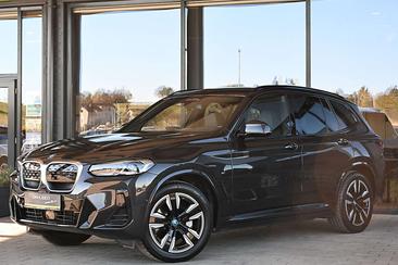 BMW iX3 — photo 25