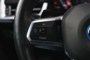 BMW IX1 XDrive30 — photo 13