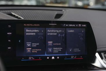 BMW IX1 XDrive30 — photo 17