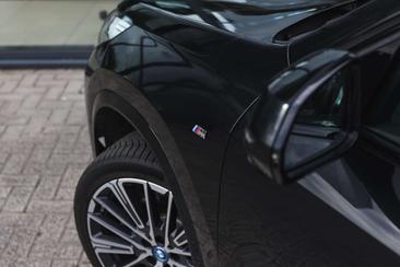 BMW IX1 XDrive30 — photo 28