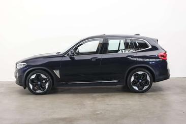 BMW iX3 — photo 7