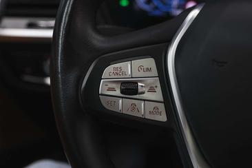 BMW iX3 — photo 14