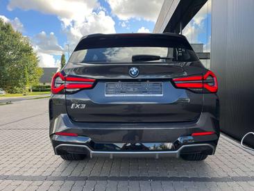 BMW iX3 — photo 6