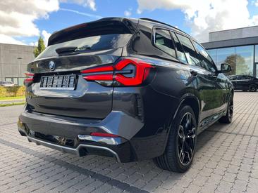BMW iX3 — photo 7