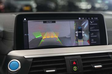 BMW iX3 — photo 25