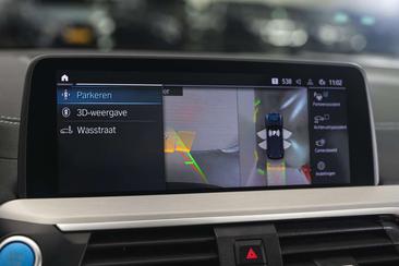 BMW iX3 — photo 26