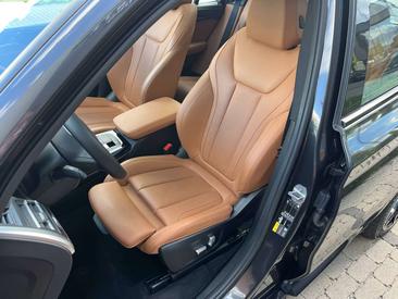 BMW iX3 — photo 18