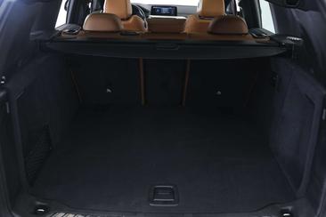 BMW iX3 — photo 34