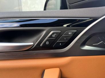 BMW iX3 — photo 21