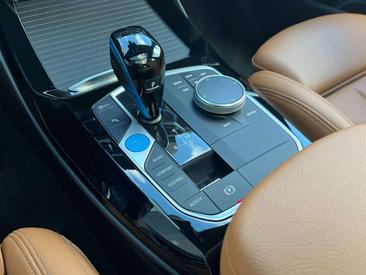 BMW iX3 — photo 27