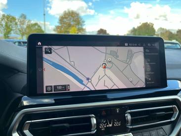 BMW iX3 — photo 32