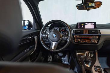BMW Série 1 Berline M140i — photo 9