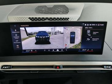 BMW IX XDrive45 — photo 19