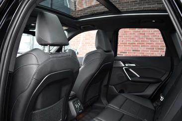 BMW IX1 XDrive30 — photo 21