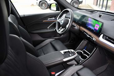 BMW IX1 XDrive30 — photo 33