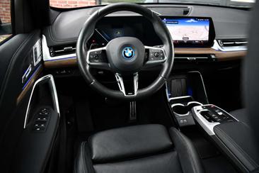 BMW IX1 XDrive30 — photo 34