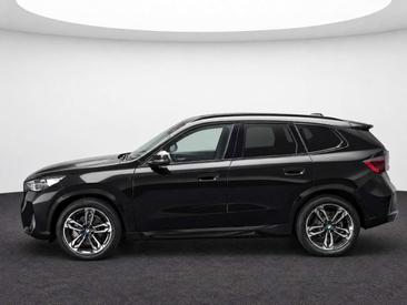 BMW IX1 EDrive20 — photo 5