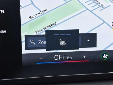 BMW IX1 EDrive20 — photo 17