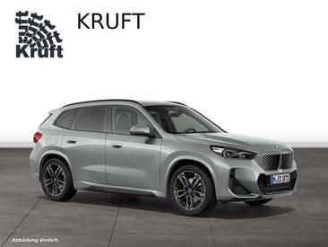 BMW IX1 XDrive30 — photo 9