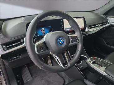 BMW IX1 XDrive30 — photo 12