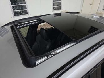 BMW IX1 XDrive30 — photo 25