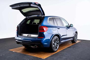 BMW X3 XDrive30e — photo 9