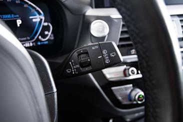 BMW X3 XDrive30e — photo 29