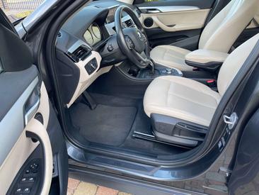 BMW X1 18d SDrive — photo 9